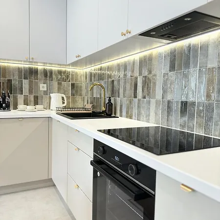 19 Апартаменты *